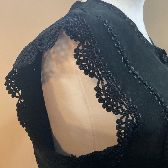 “Kroshetta” Vintage Crochet/ Lace Black Suede Vest. - Picture 3 of 11